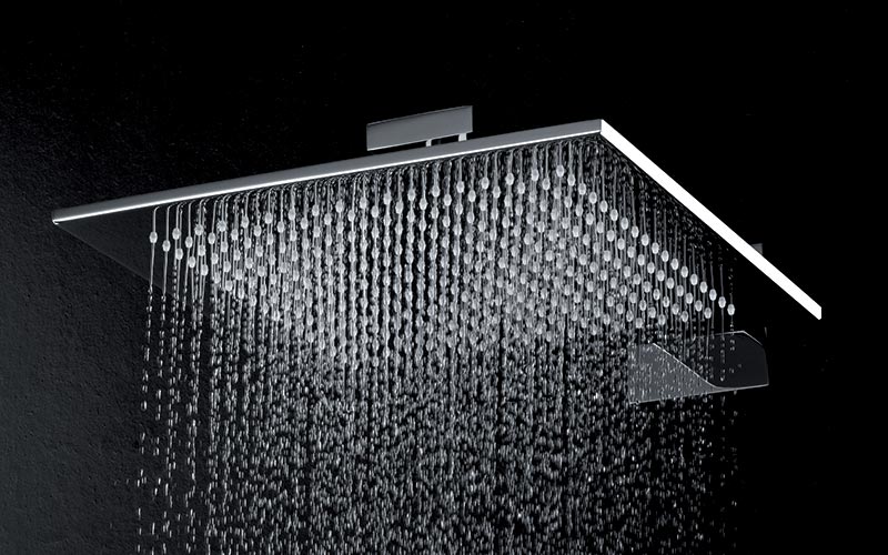 delo blogpost - soffioni doccia - soffione doccia a braccio a soffitto