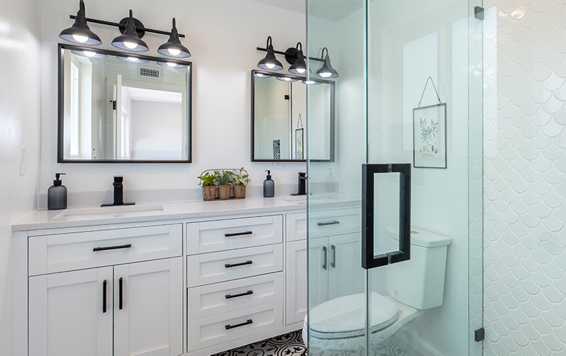 Delo - foto bagno stile misto moderno e retrò