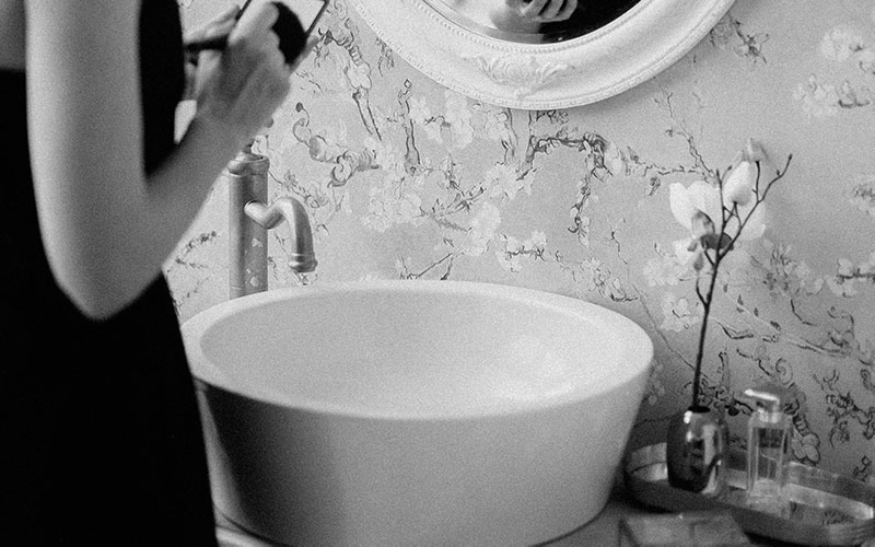 Delo blogpost - i miscelatori a corpo alto - lavabo a bacinella retrò