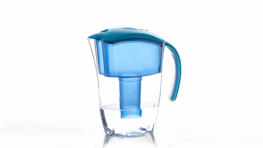 Delò - bere acqua del rubinetto fa bene - caraffa filtrante per acqua